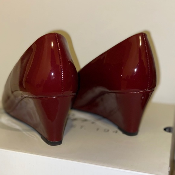 Work Wedges - Picture 4 of 5